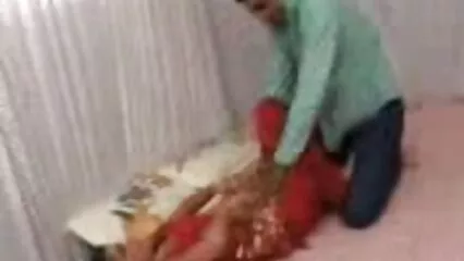 اس نے اپنے لال گرم جنسی بهترین فیلم های الکسیس تگزاس عضو کو لڑکی کی چوت میں دھکیل دیا۔