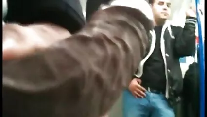 سڑک کے کنارے لے جانے کے بعد، دوست دانلود فیلم سوپر از الکسیس نے لڑکی کو گاڑی میں چودا۔