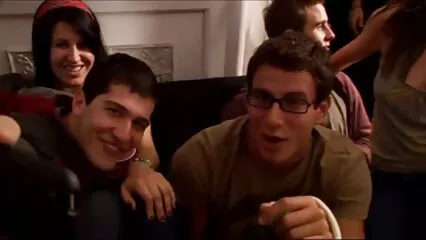 جارحانہ فيلم سكسي الكسيس مرد نے صحیح طریقے سے ٹوائلٹ میں ایک نیا جذبہ چدایا۔