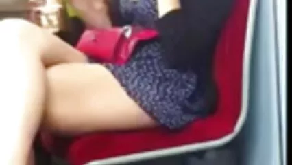 بھائی نے منحنی بہن کو دانلود فیلم های الکسیس مشت زنی کرتے ہوئے پکڑا اور اس کی مدد کی۔