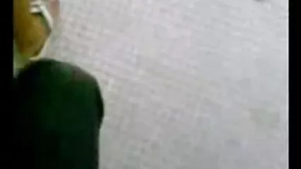 بے شرم لڑکی فطرت سوپر سکسی الکسیس میں اپنی بلی میں مشت زنی کرتی ہے۔