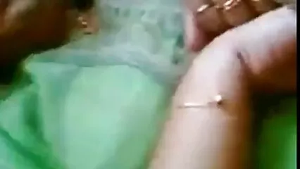 سنہرے بالوں والی نے مکمل سکس جوردی با الکسیس جوش کے بعد اس کی بلی کو جھٹکا دیا۔